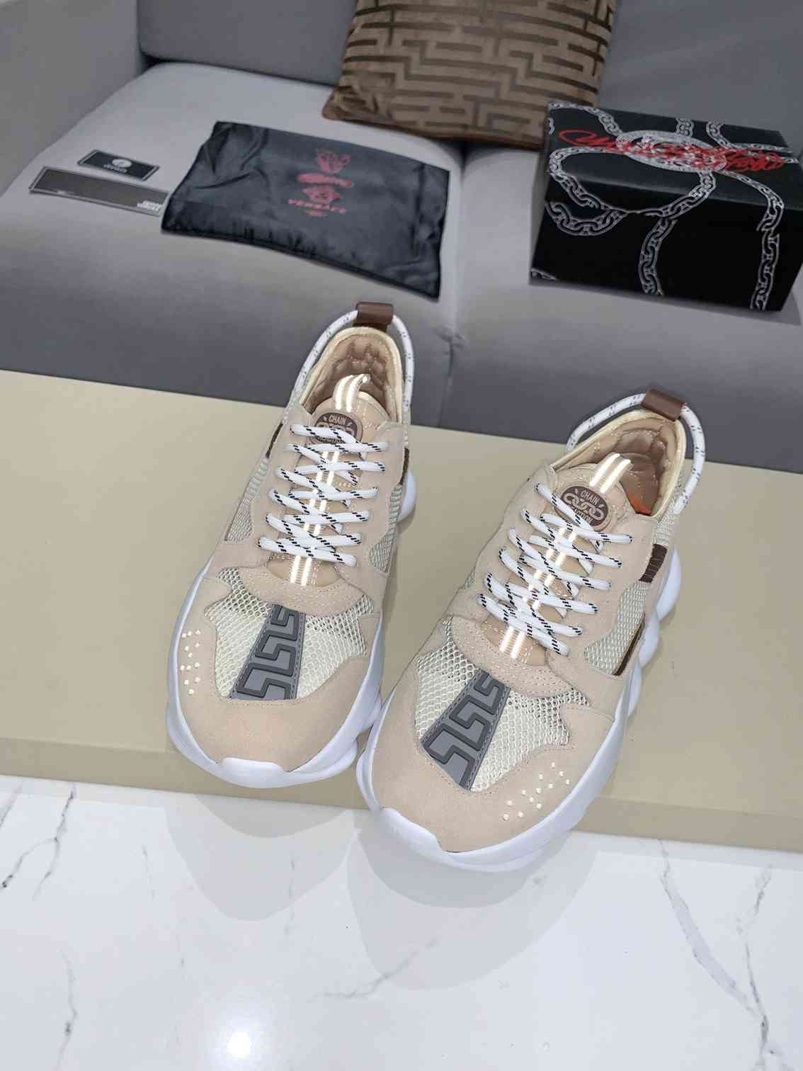 Versace Chain Reaction