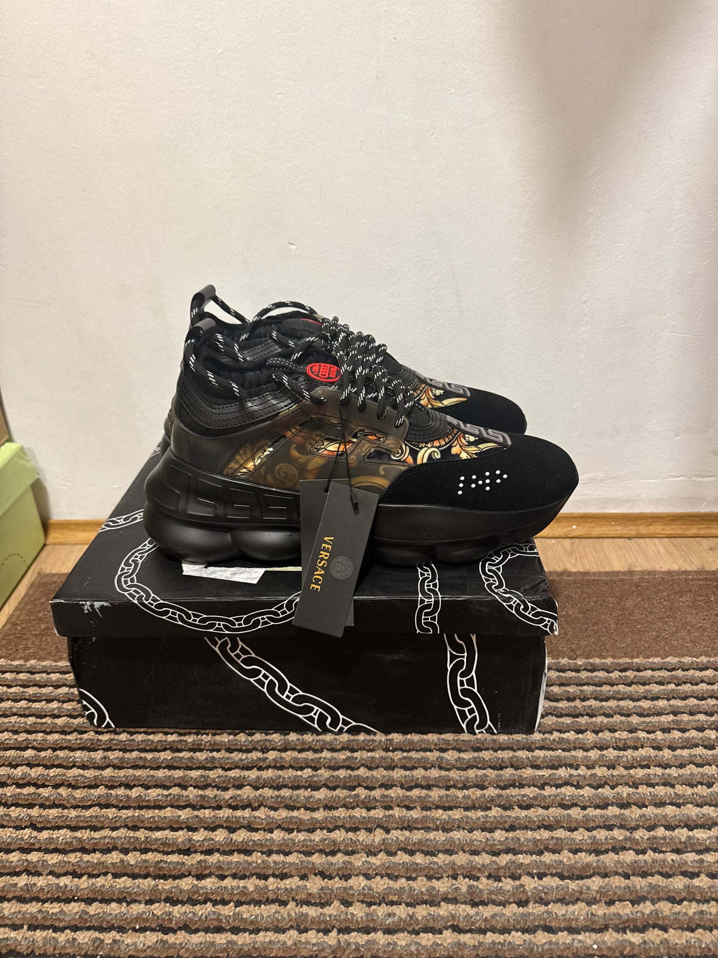 Versace Broj 46(Odmah dostupno)
