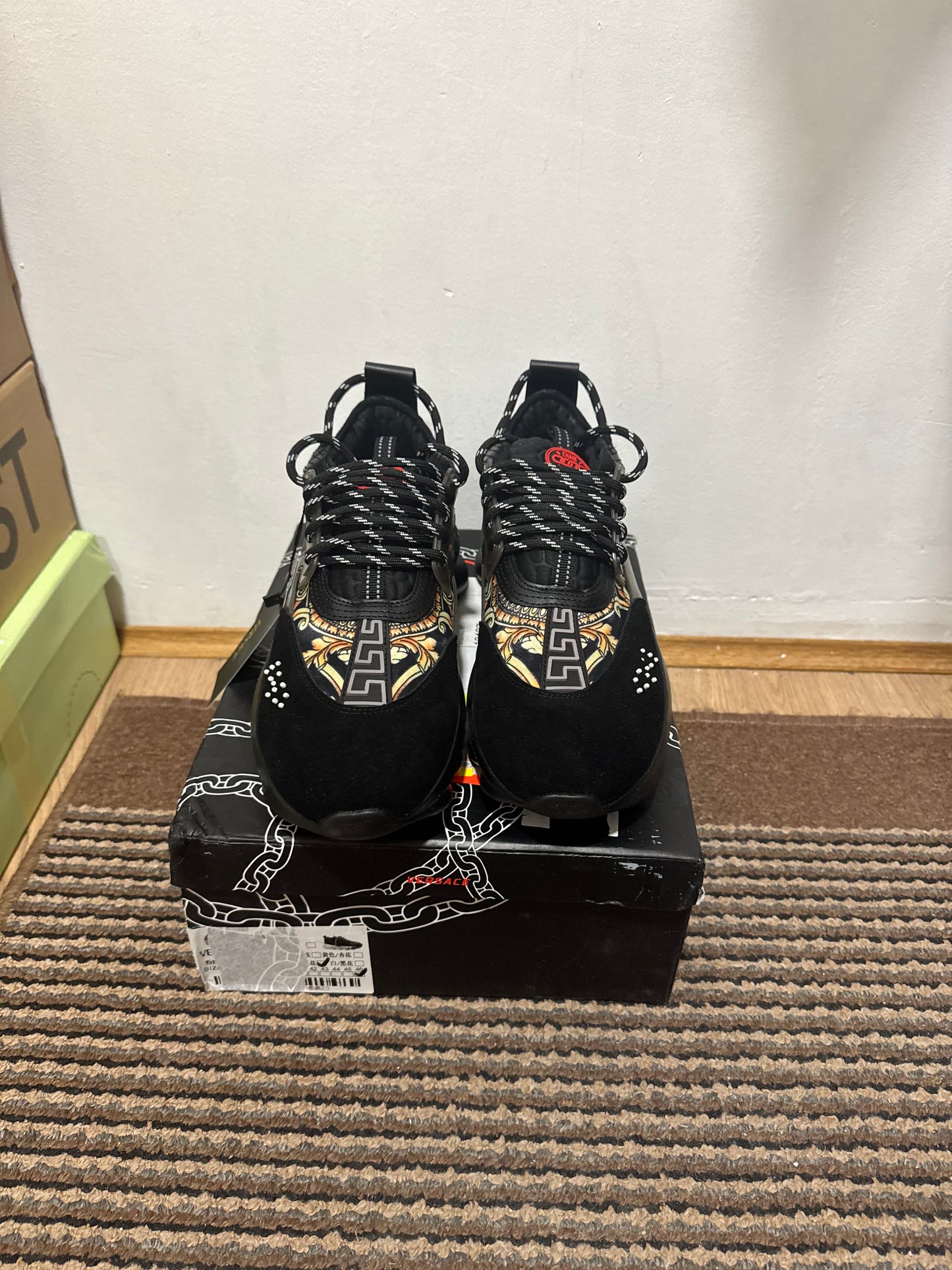 Versace Broj 46(Odmah dostupno)