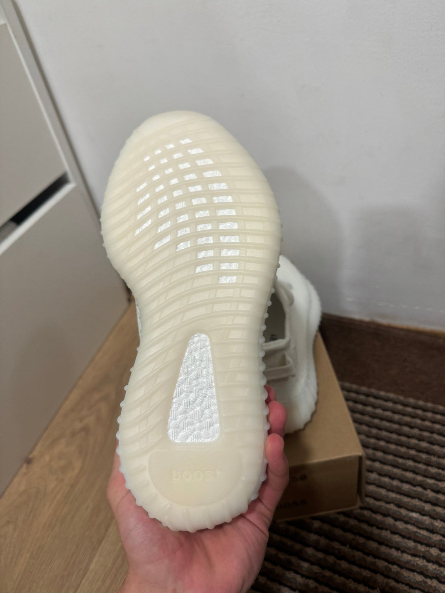 Yeezy350 Cream Broj 41(Odmah dostupno)