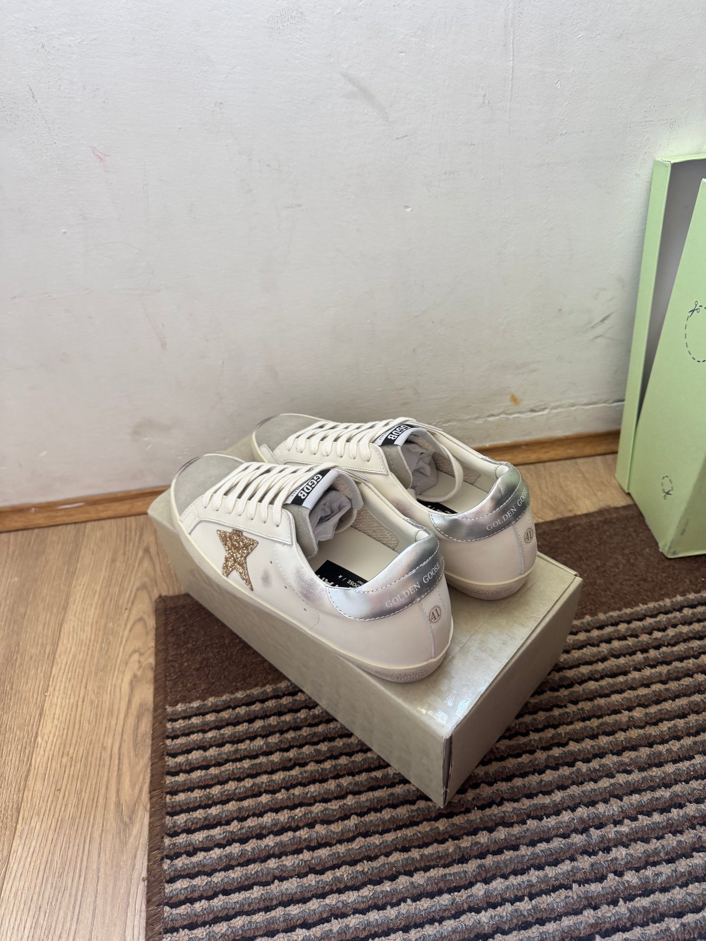 Golden Goose Broj 41(Odmah dostupno)