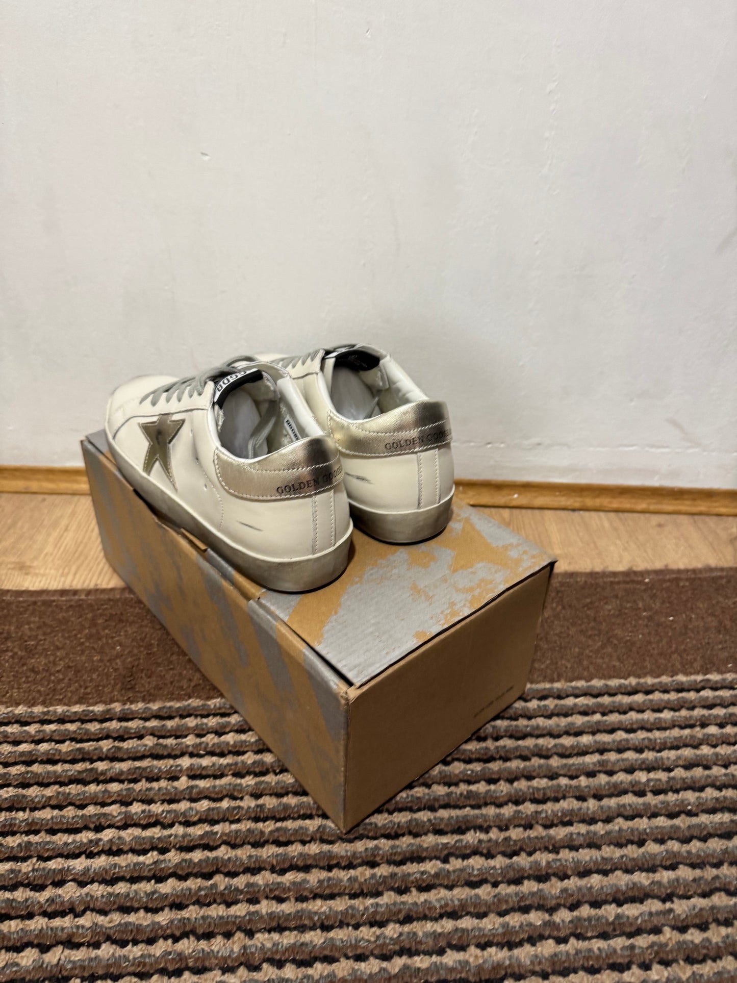 Golden Goose Broj 39(Odmah dostupno)