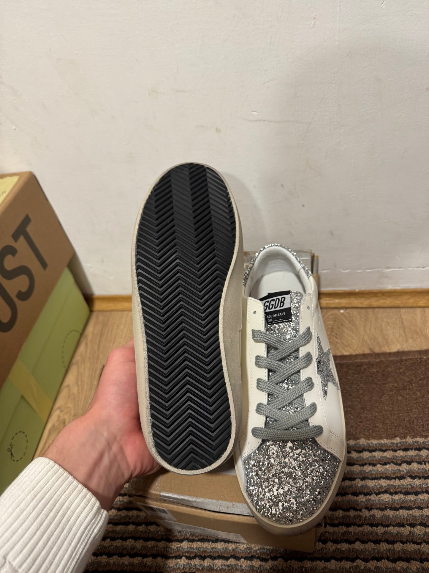 Golden Goose Broj 42(Odmah dostupno)