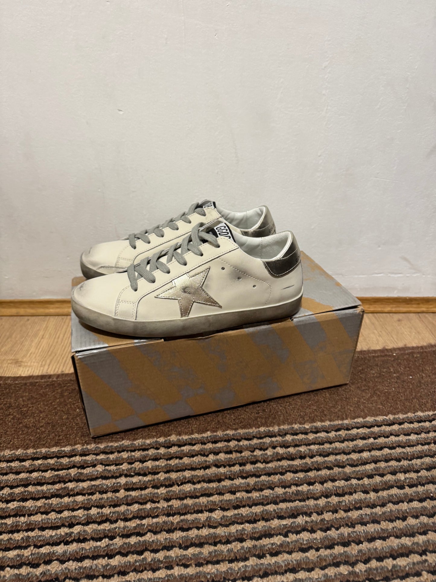 Golden Goose Broj 39(Odmah dostupno)