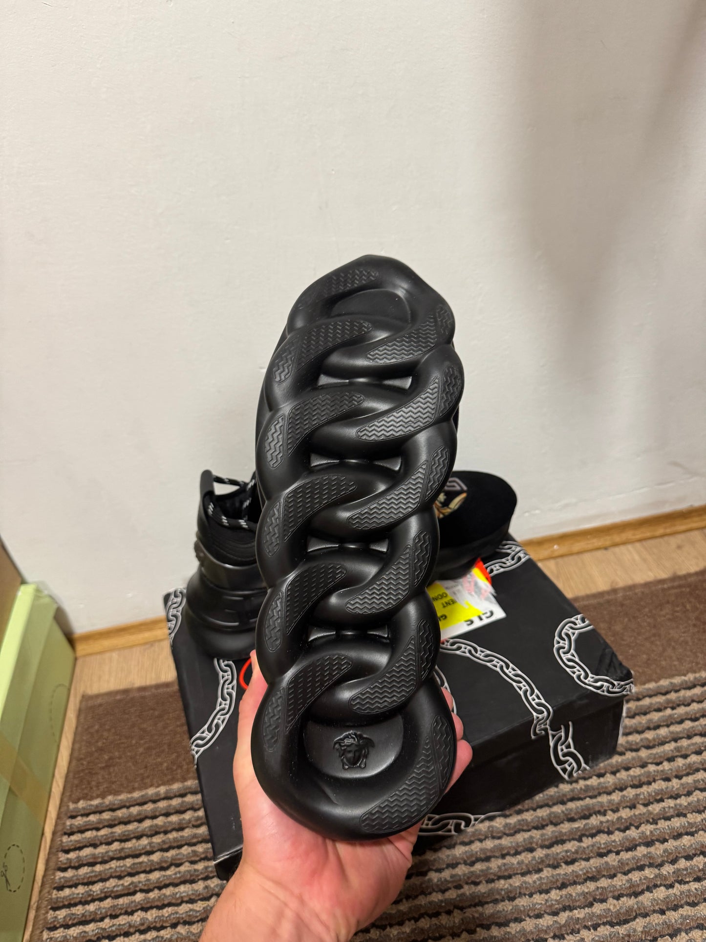 Versace Broj 46(Odmah dostupno)