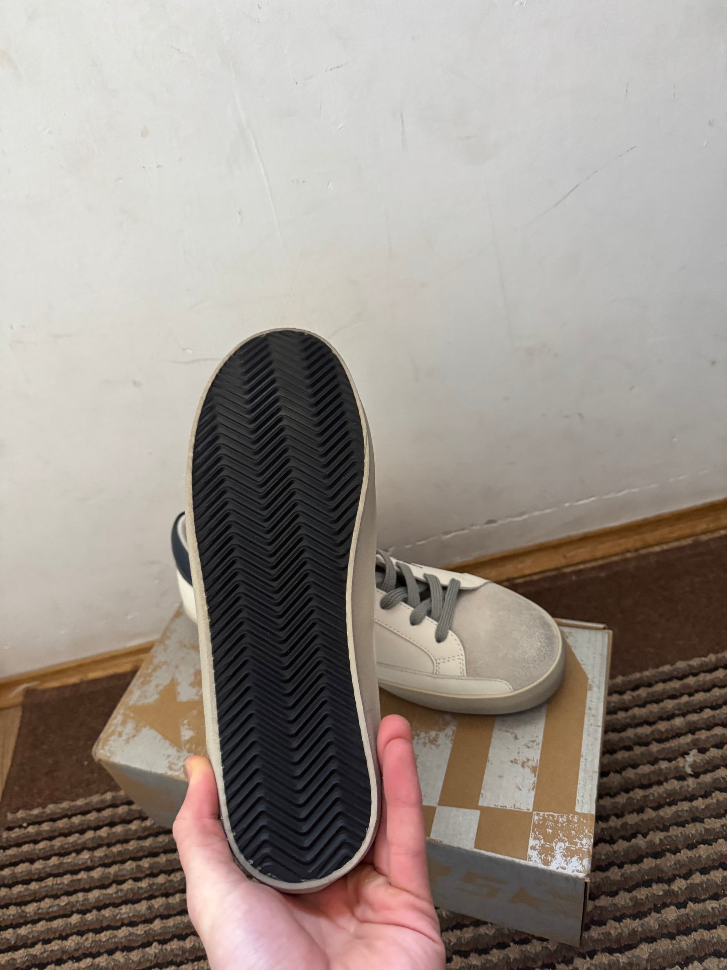 Golden Goose Broj 44 (Odmah dostupno)