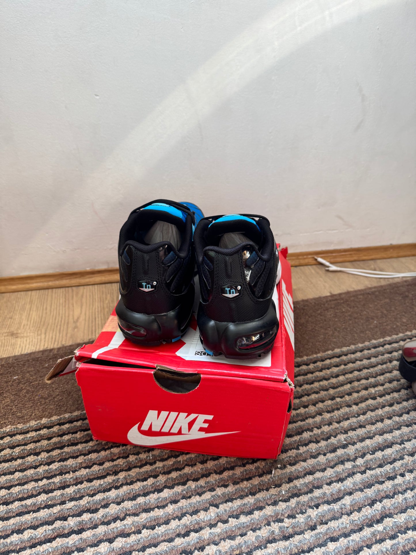 Nike Air max Broj 42(Odmah dostupno)
