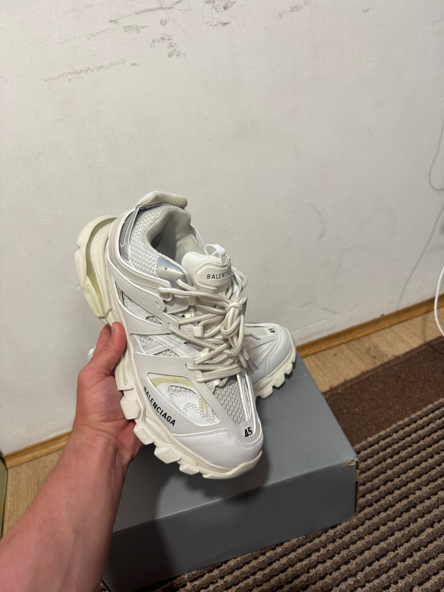 Balenciaga Tracks Broj 45(Odmah dostupno)