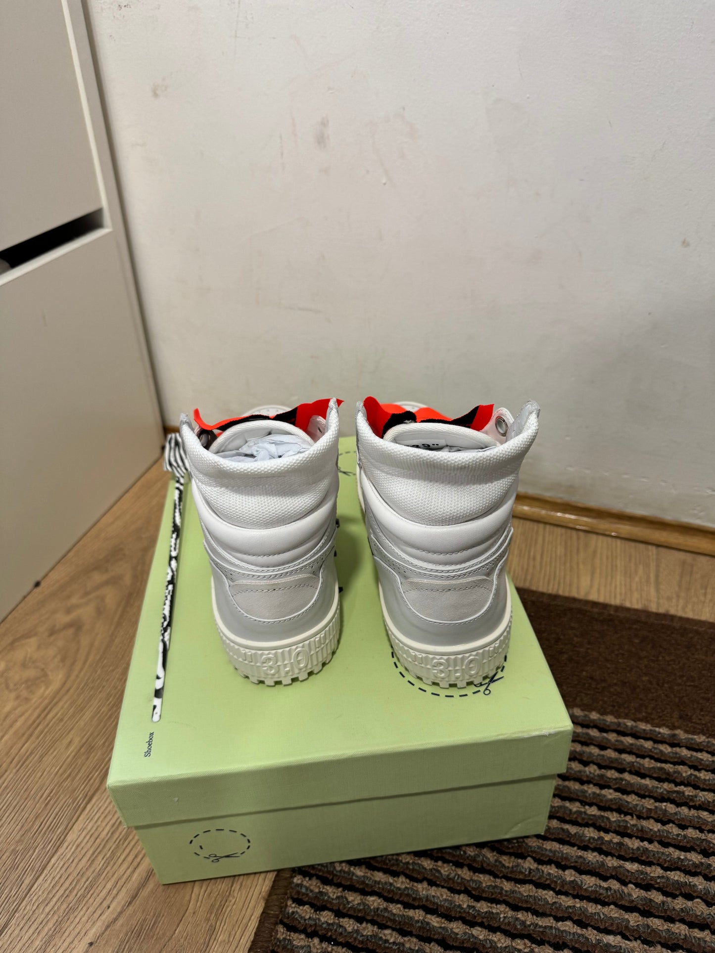 Off White Court Broj 39, 40 (Odmah dostupno)