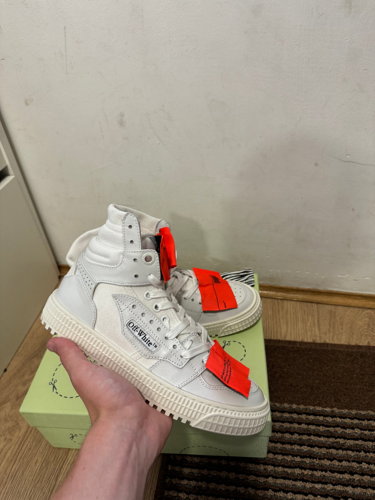 Off White Court Broj 39, 40 (Odmah dostupno)