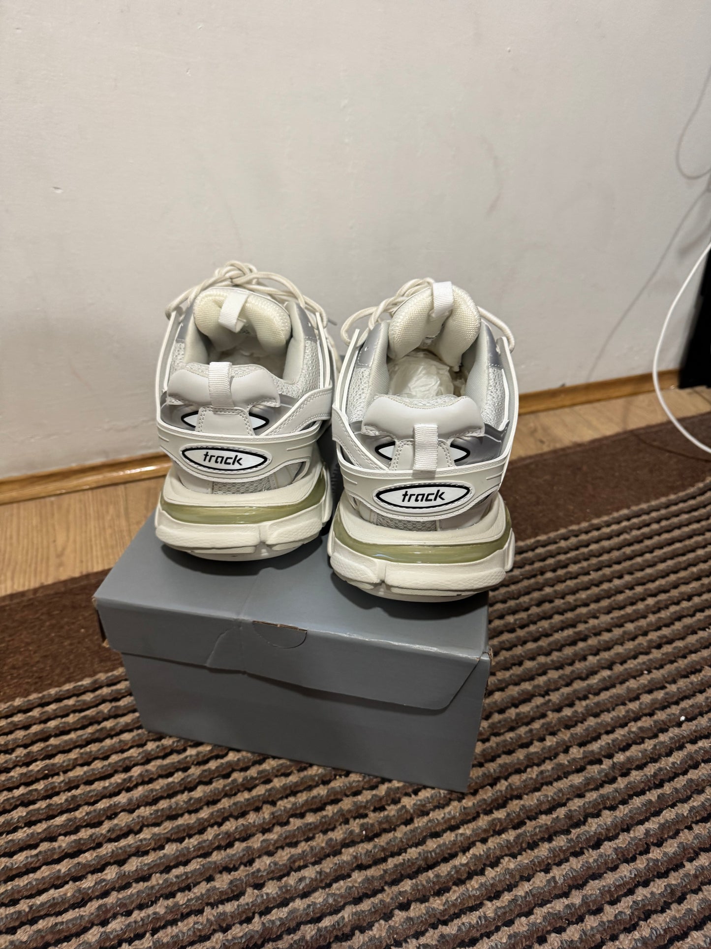 Balenciaga Tracks Broj 45(Odmah dostupno)