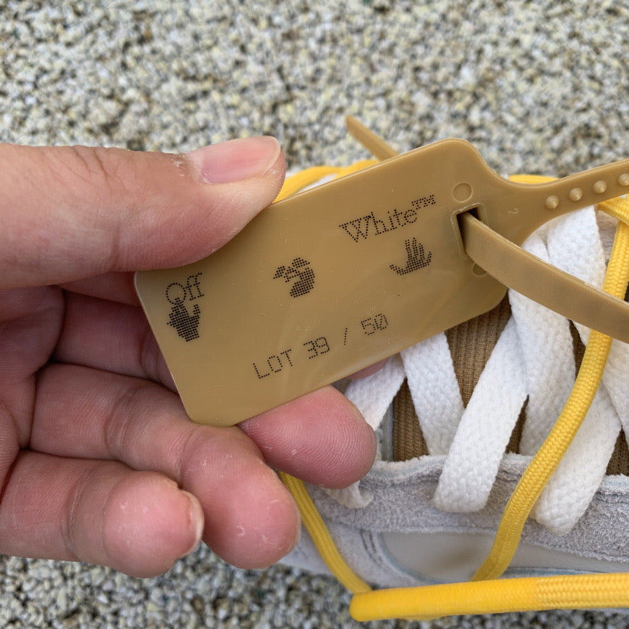 Off white dunk low lot 39