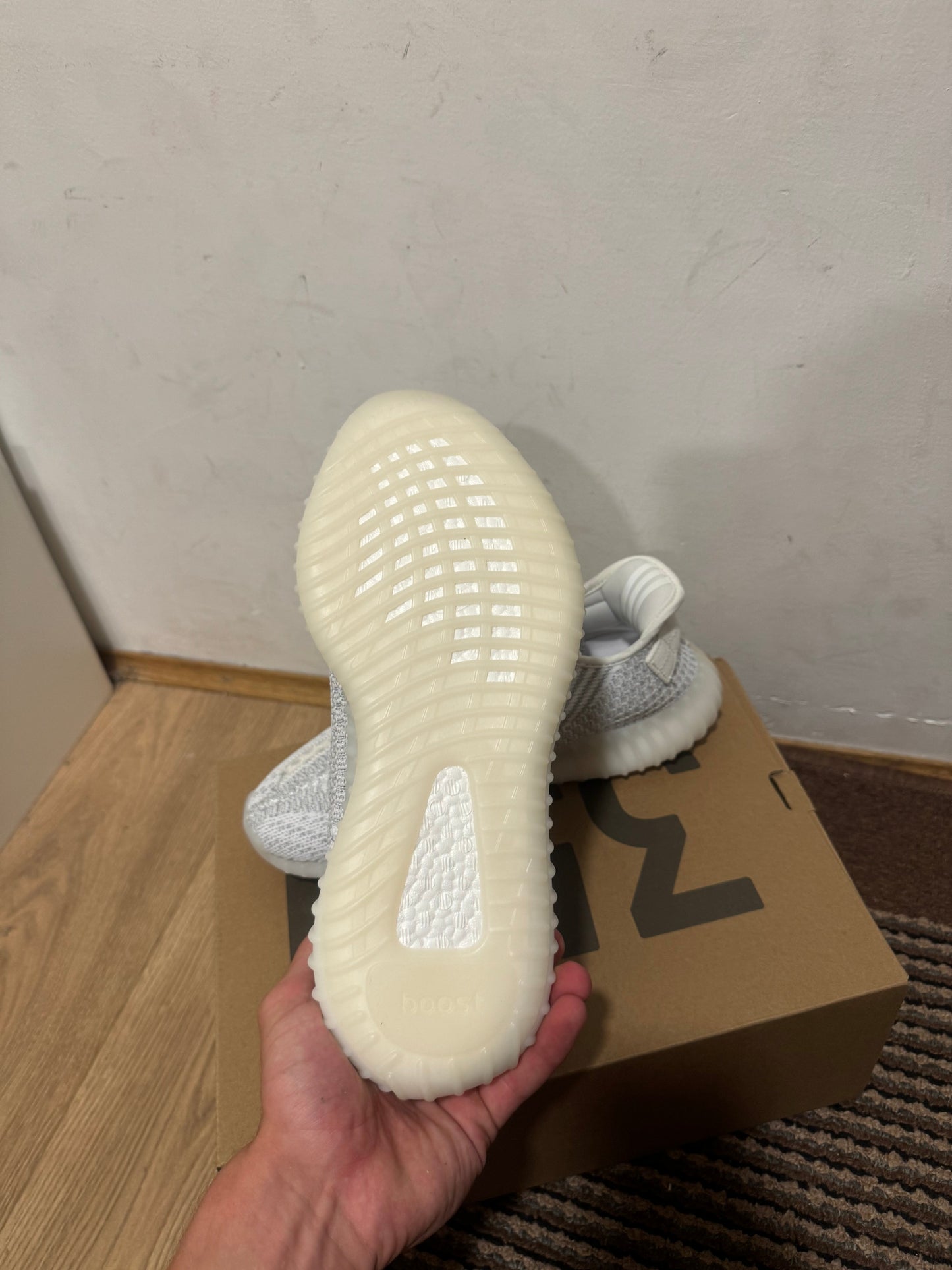 Yeezy 350 Static Reflective Broj 42(Odmah dostupno)