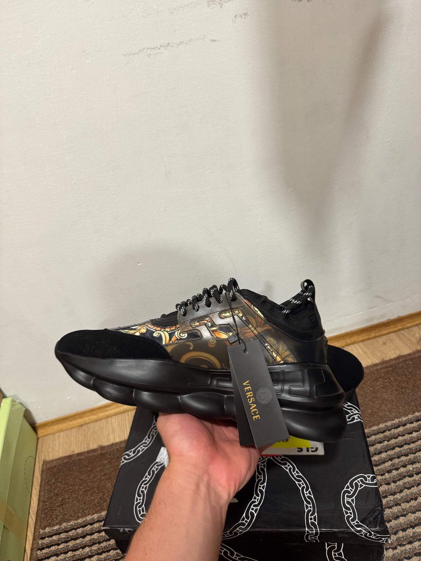 Versace Broj 46(Odmah dostupno)