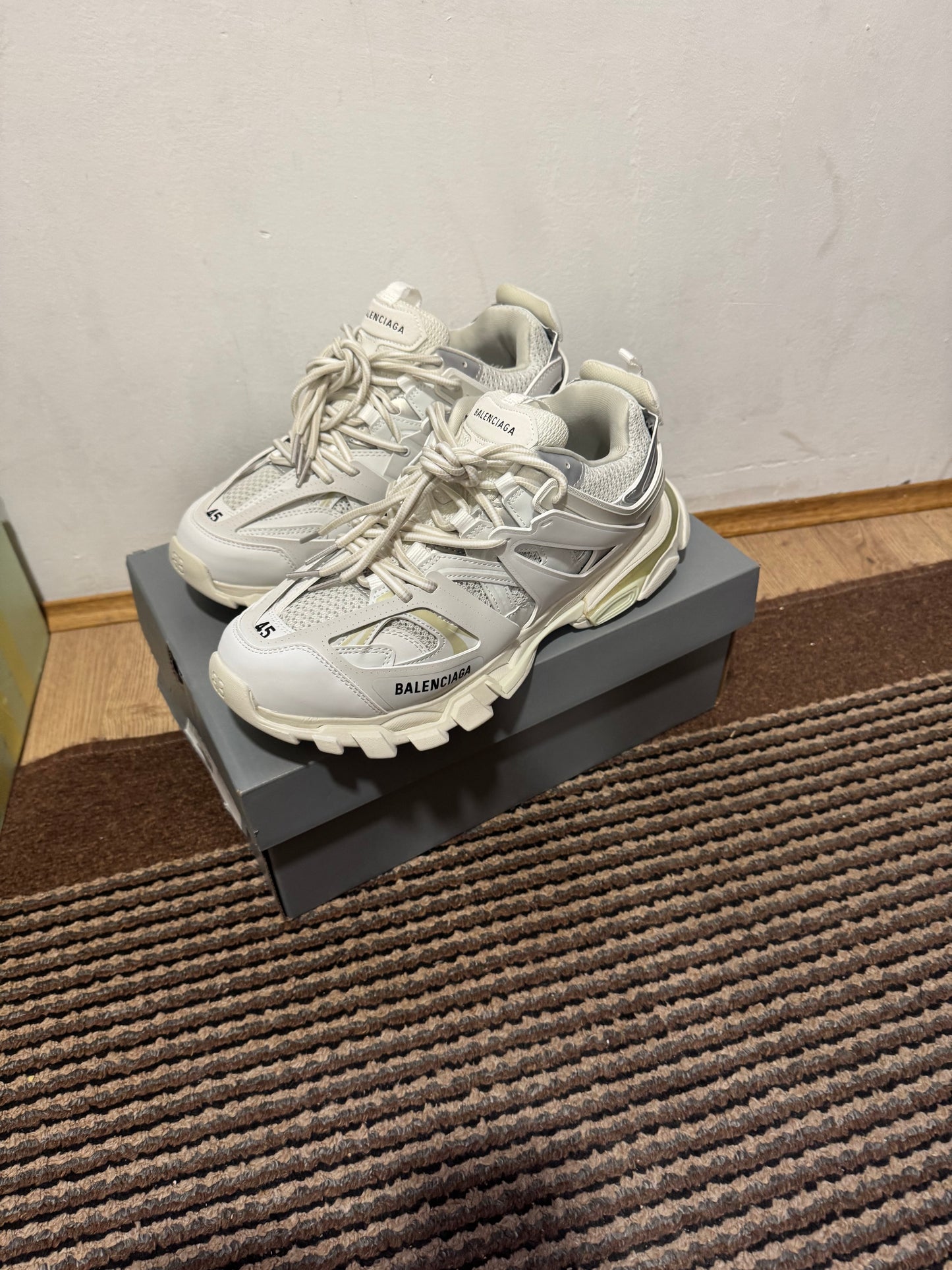 Balenciaga Tracks Broj 45(Odmah dostupno)