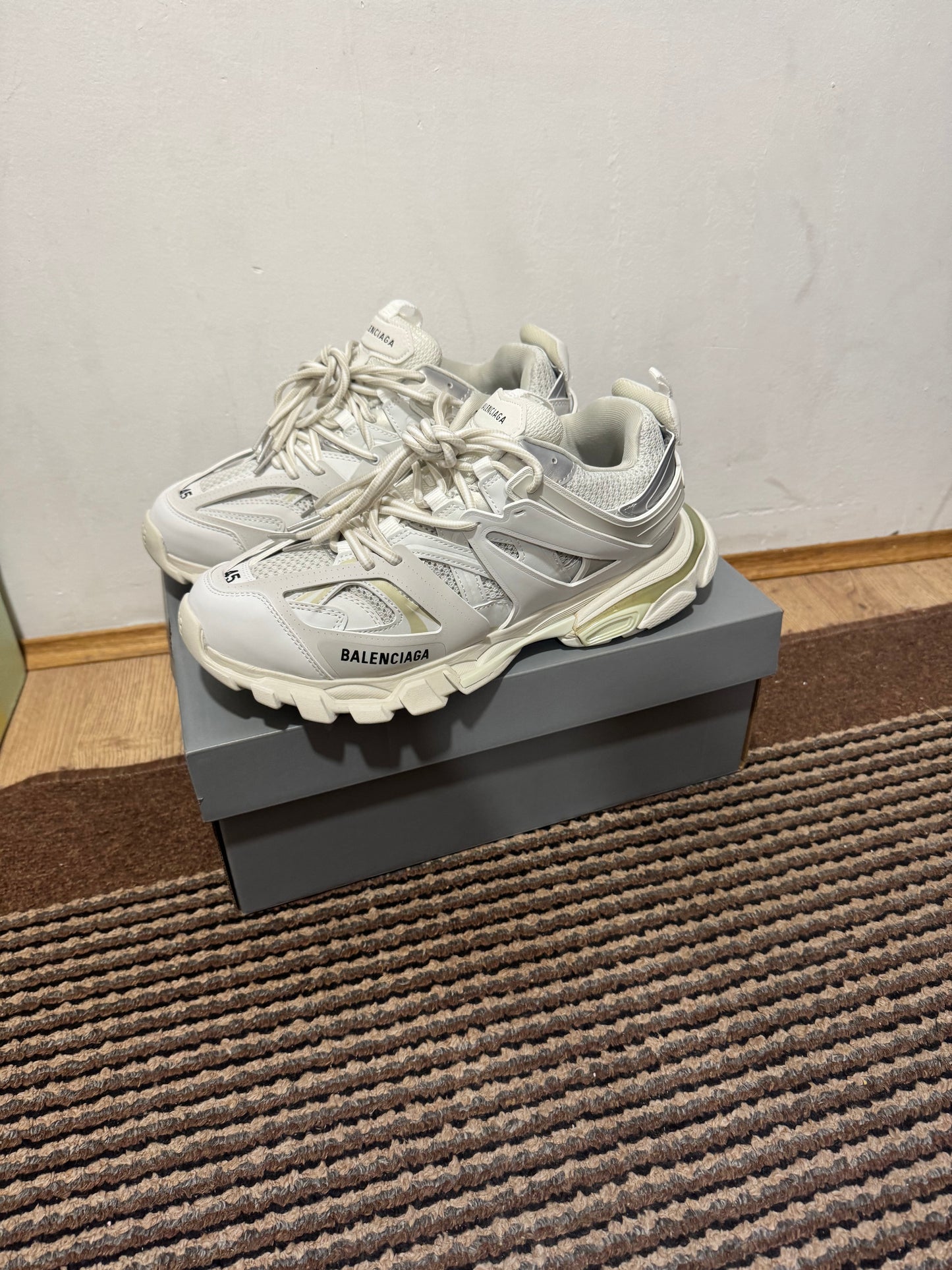 Balenciaga Tracks Broj 45(Odmah dostupno)