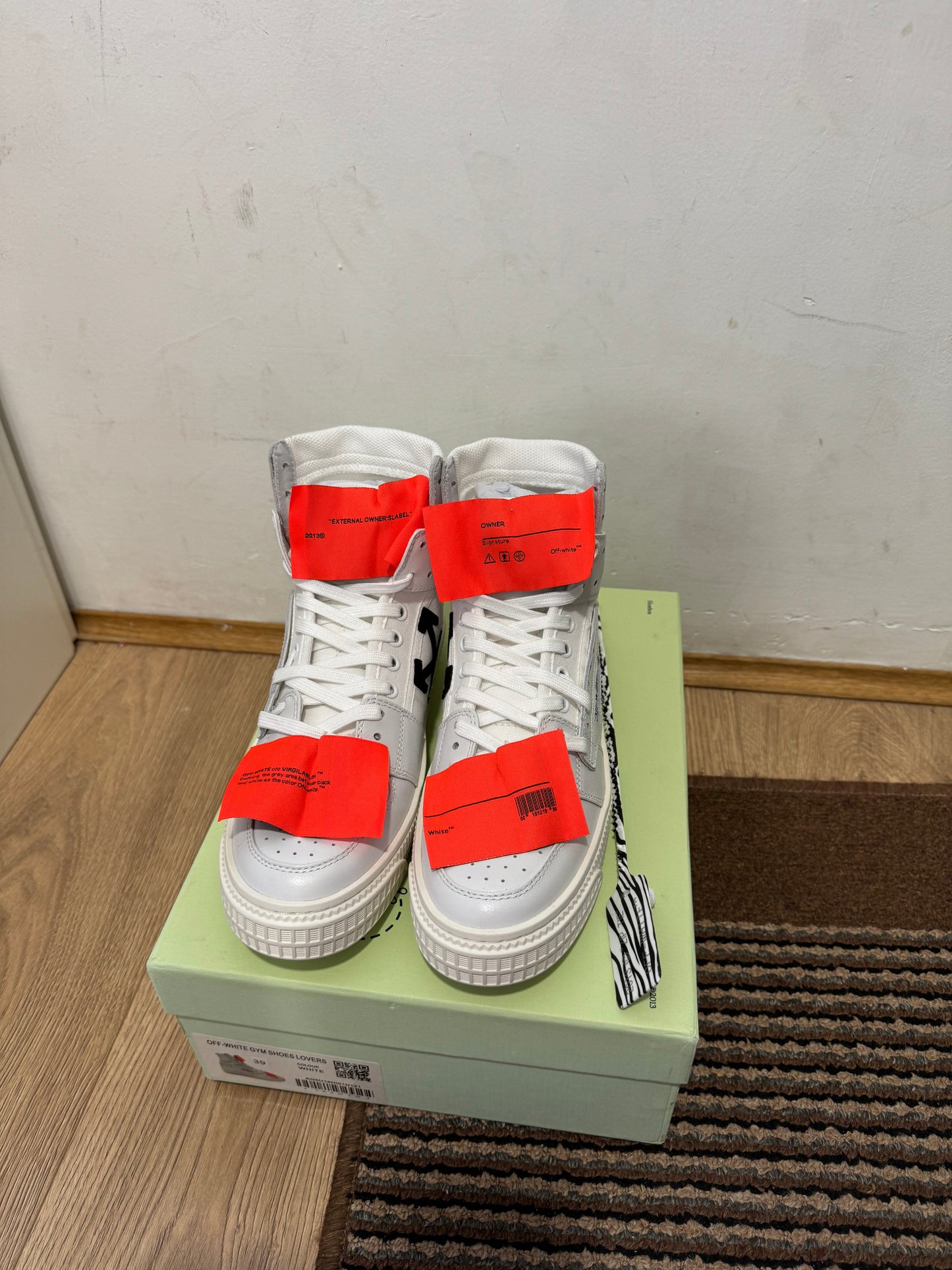 Off White Court Broj 39, 40 (Odmah dostupno)