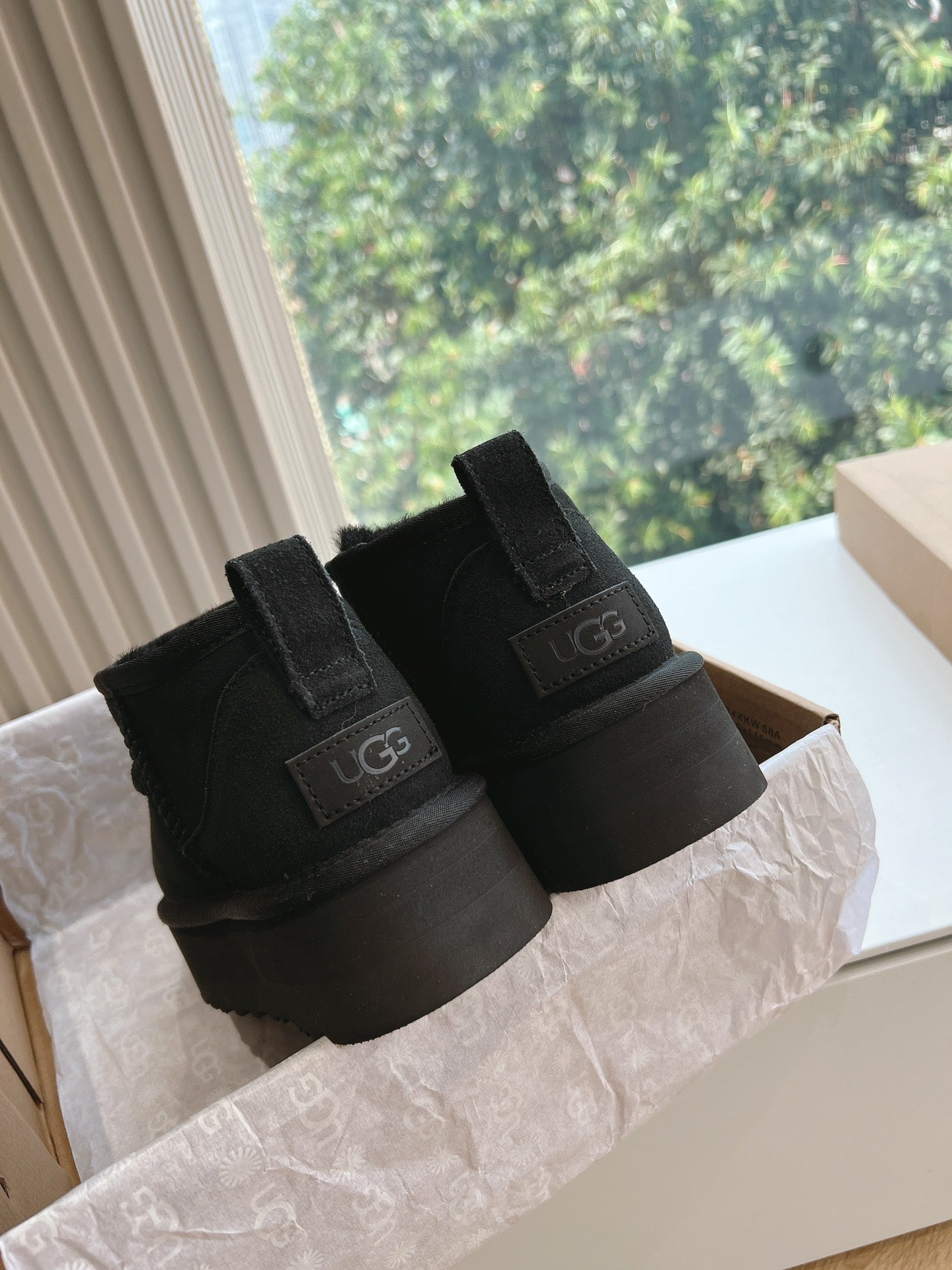 Ugg