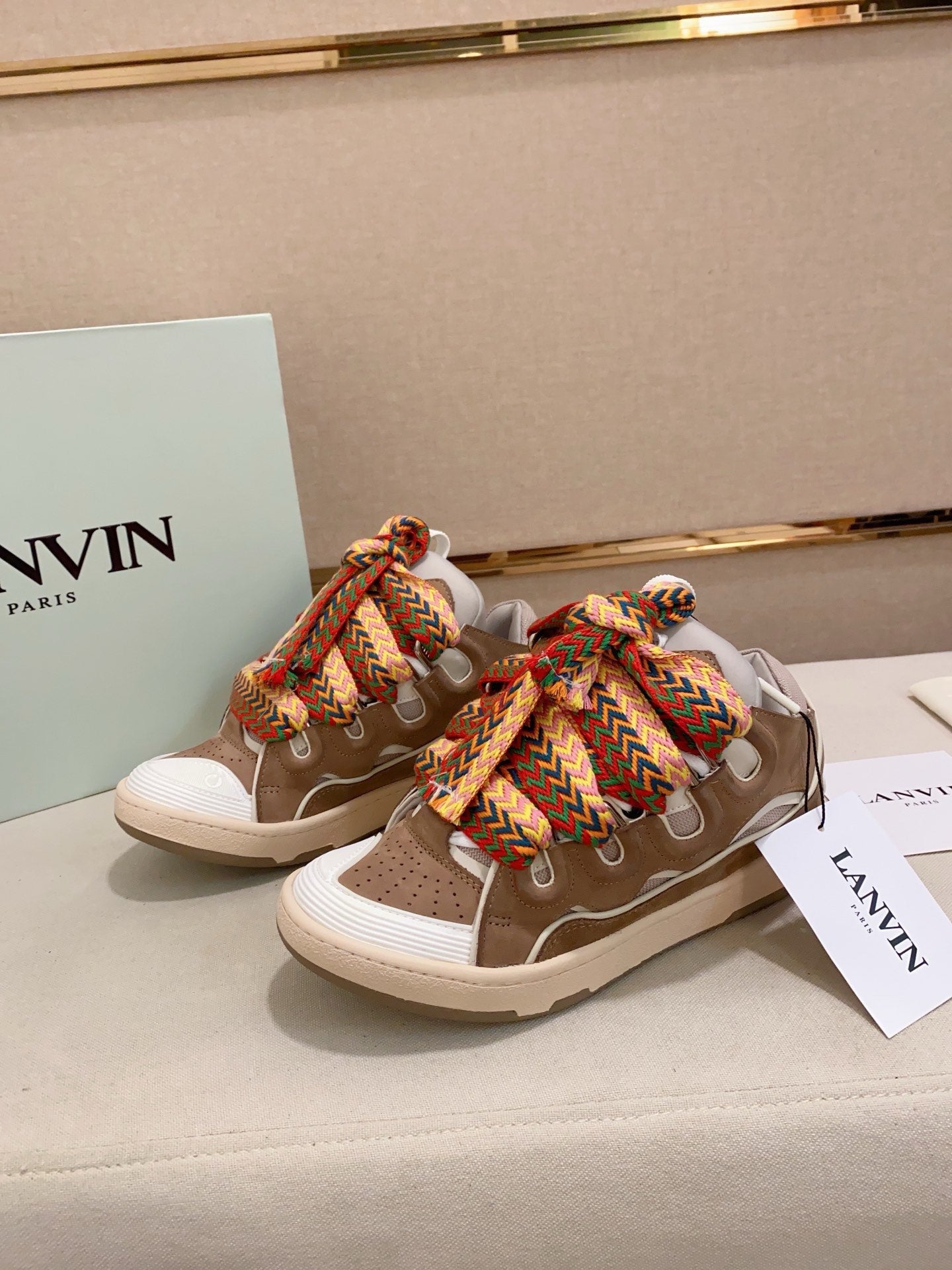 Lanvin Curb