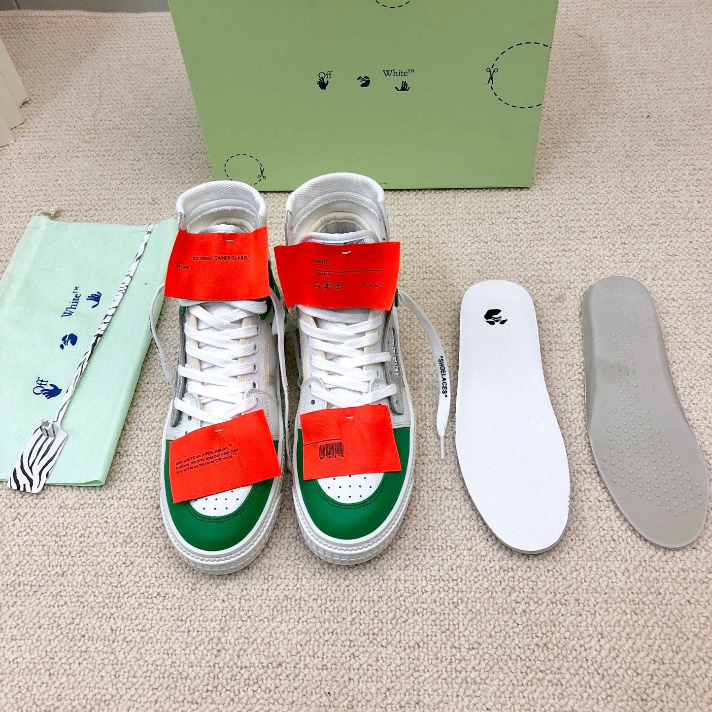 OFF-WHITE Court