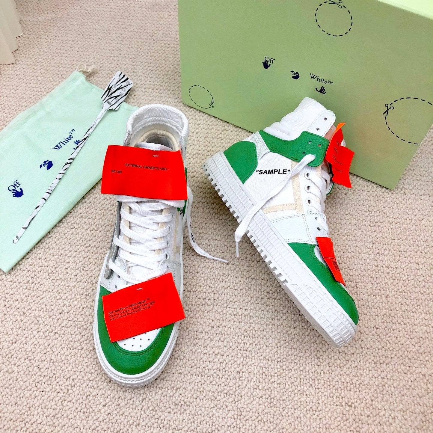 OFF-WHITE Court