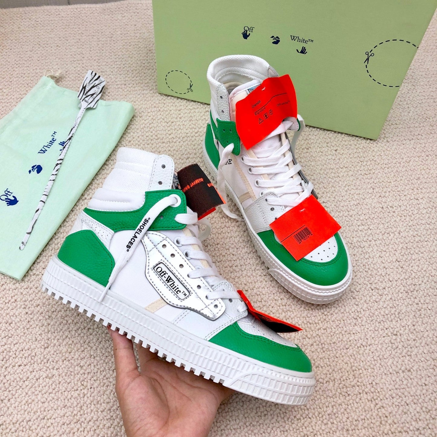 OFF-WHITE Court