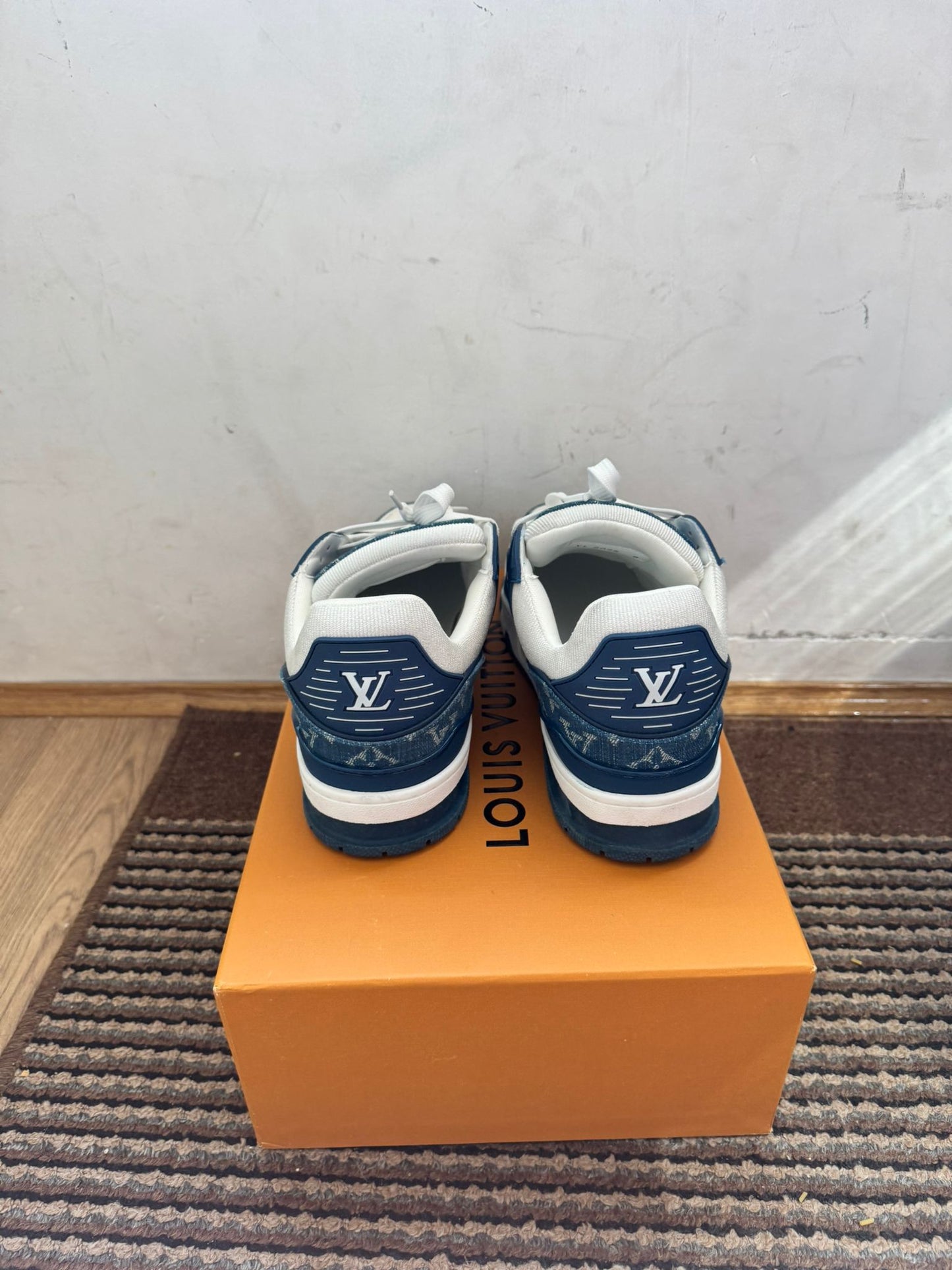 Lv Trainer Broj 42(Odmah dostupno)