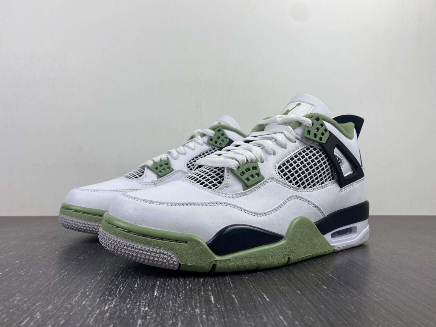 Jordan 4 Seafoam