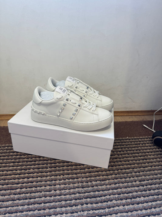 Valentino Broj 38,41,42(Odmah dostupno)