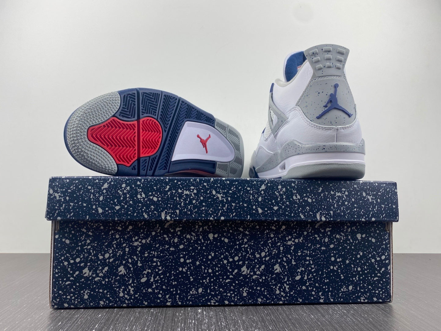 Jordan 4 Midnight Navy