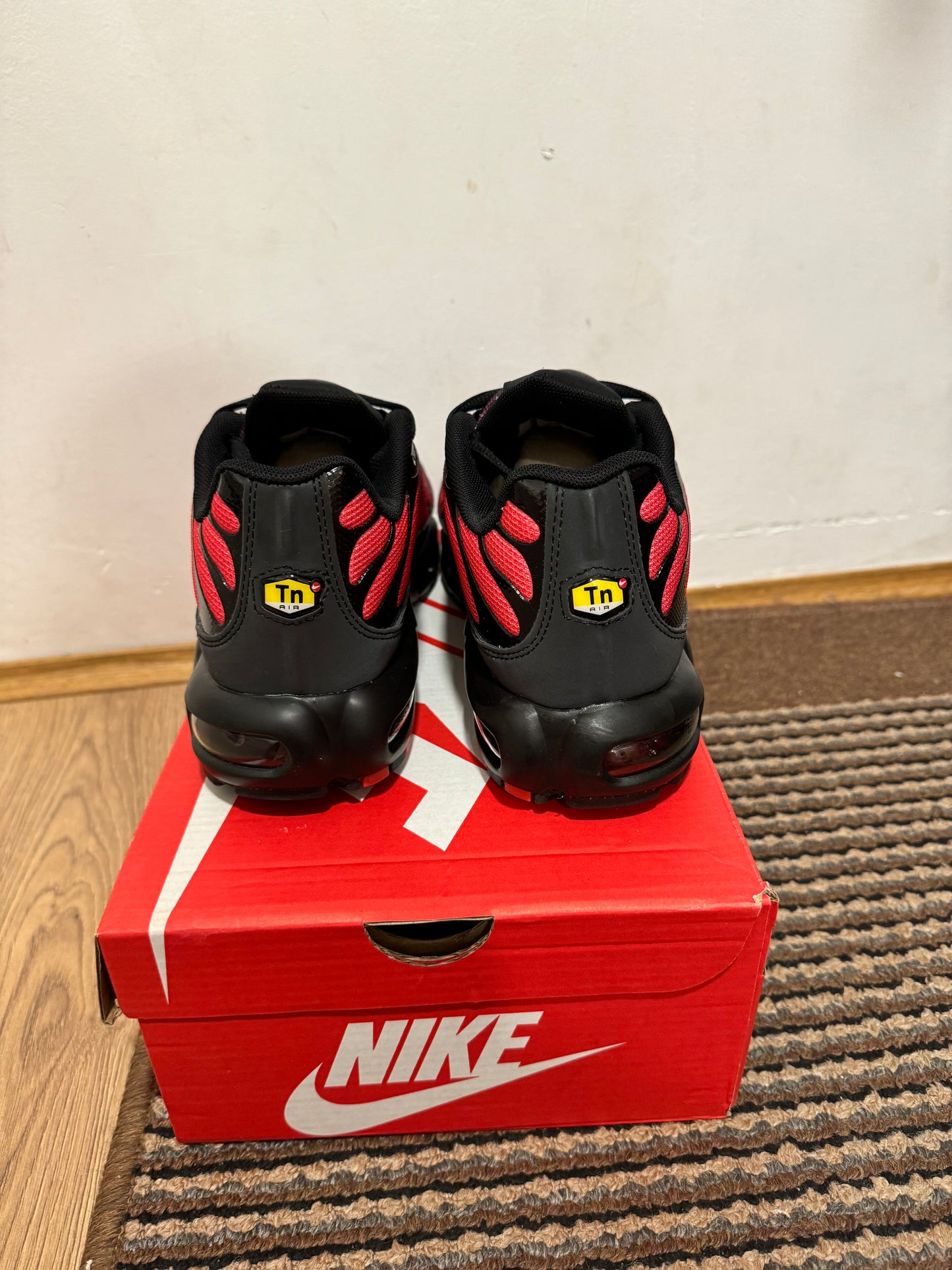 Nike Air max Plus Broj 42(Odmah dostupno)