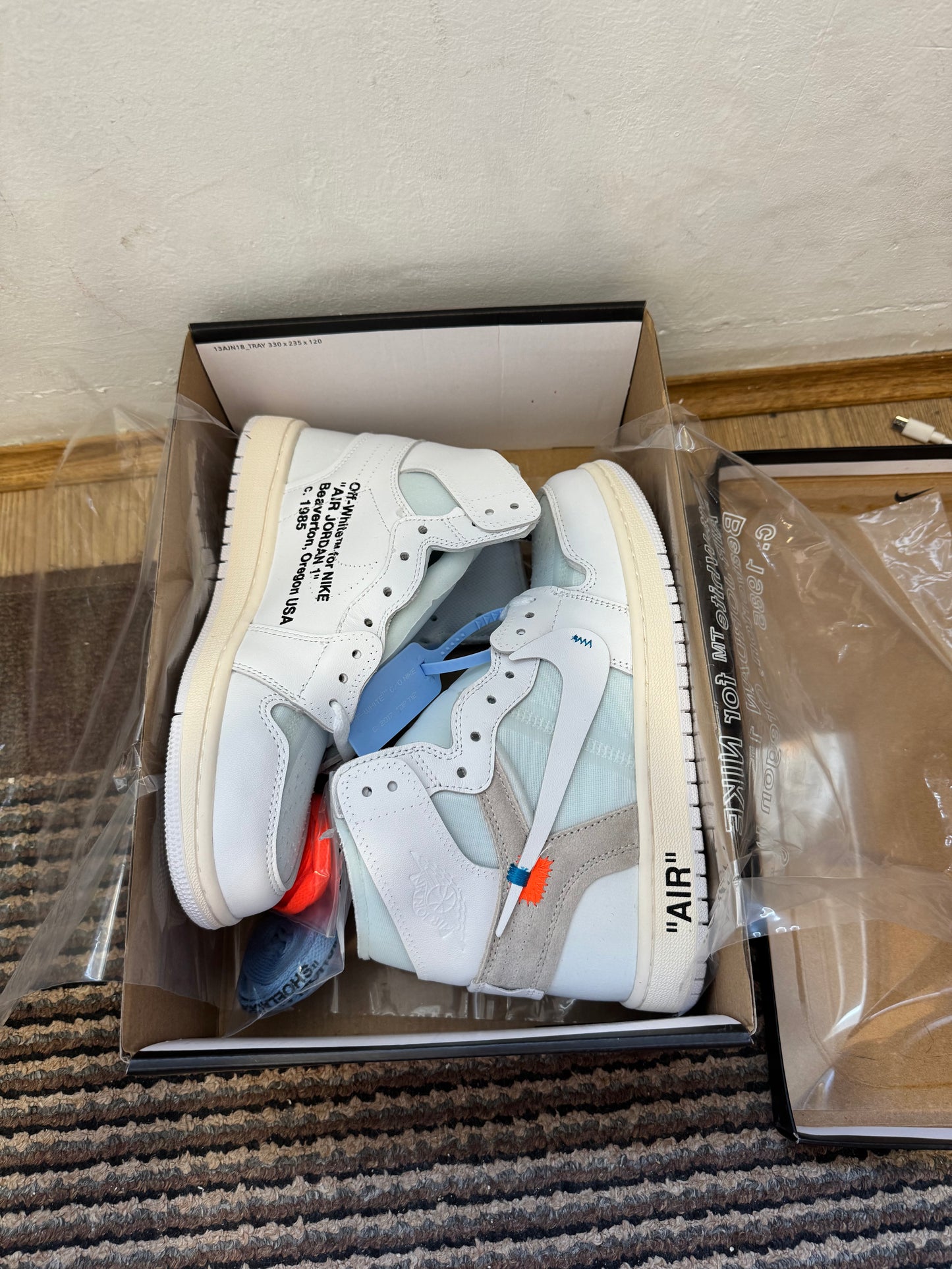 Jordan 1 High Off White Euro Broj 39(Odmah dostupno)