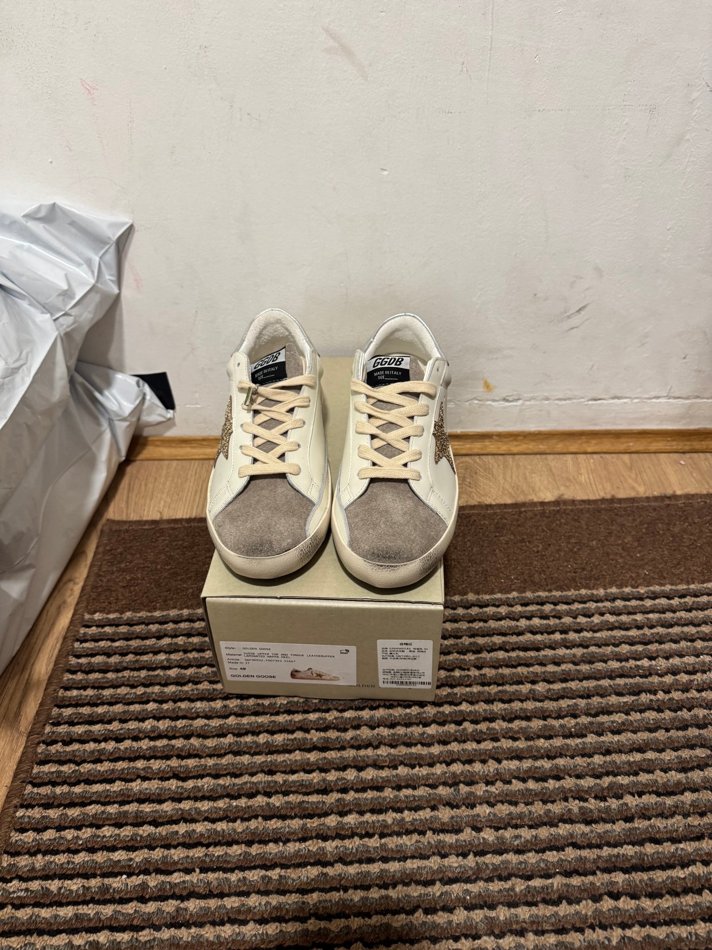 Golden Goose Broj 40(Odmah dostupno)