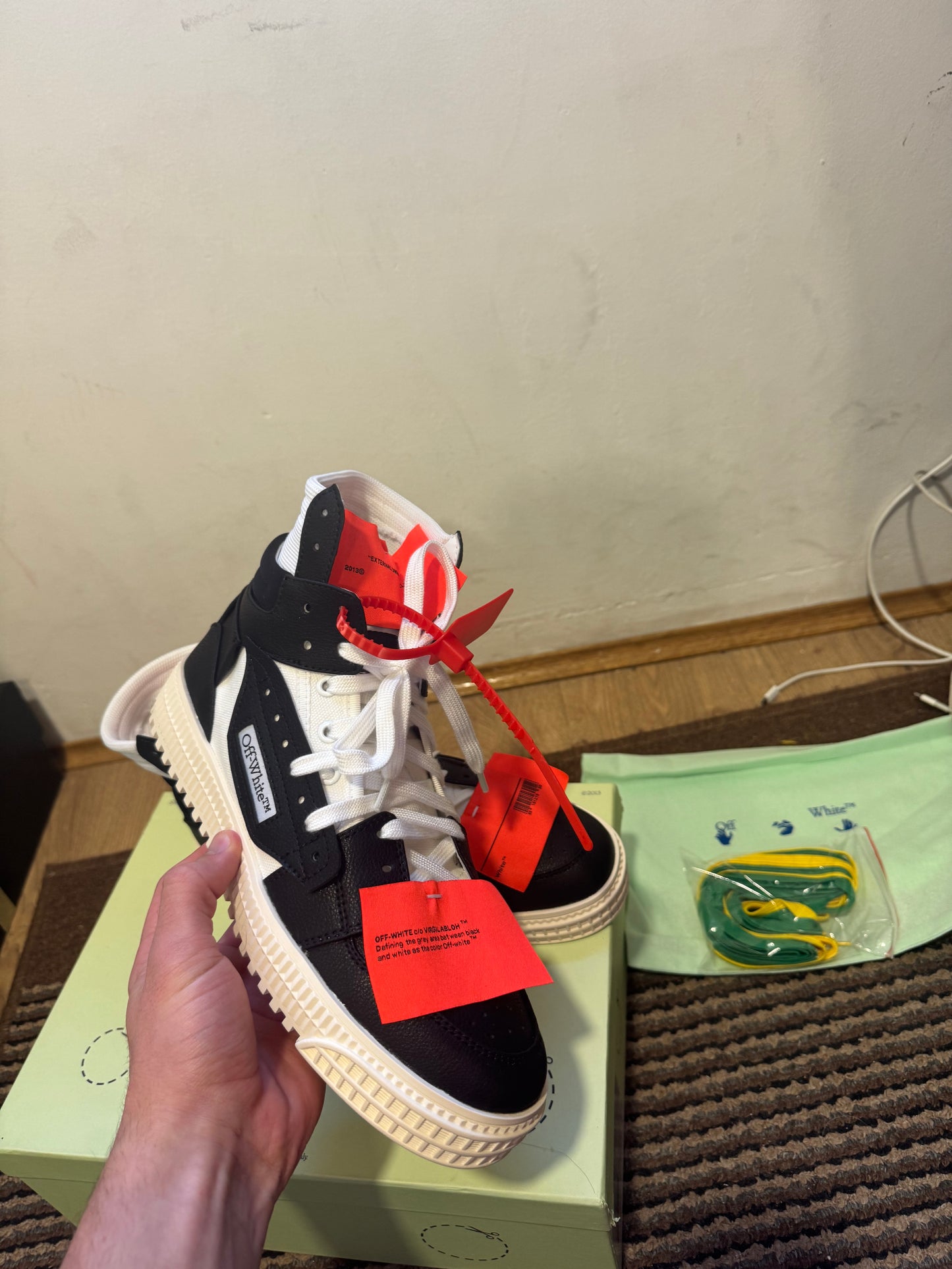 Off White Court Broj 41(Odmah dostupno)