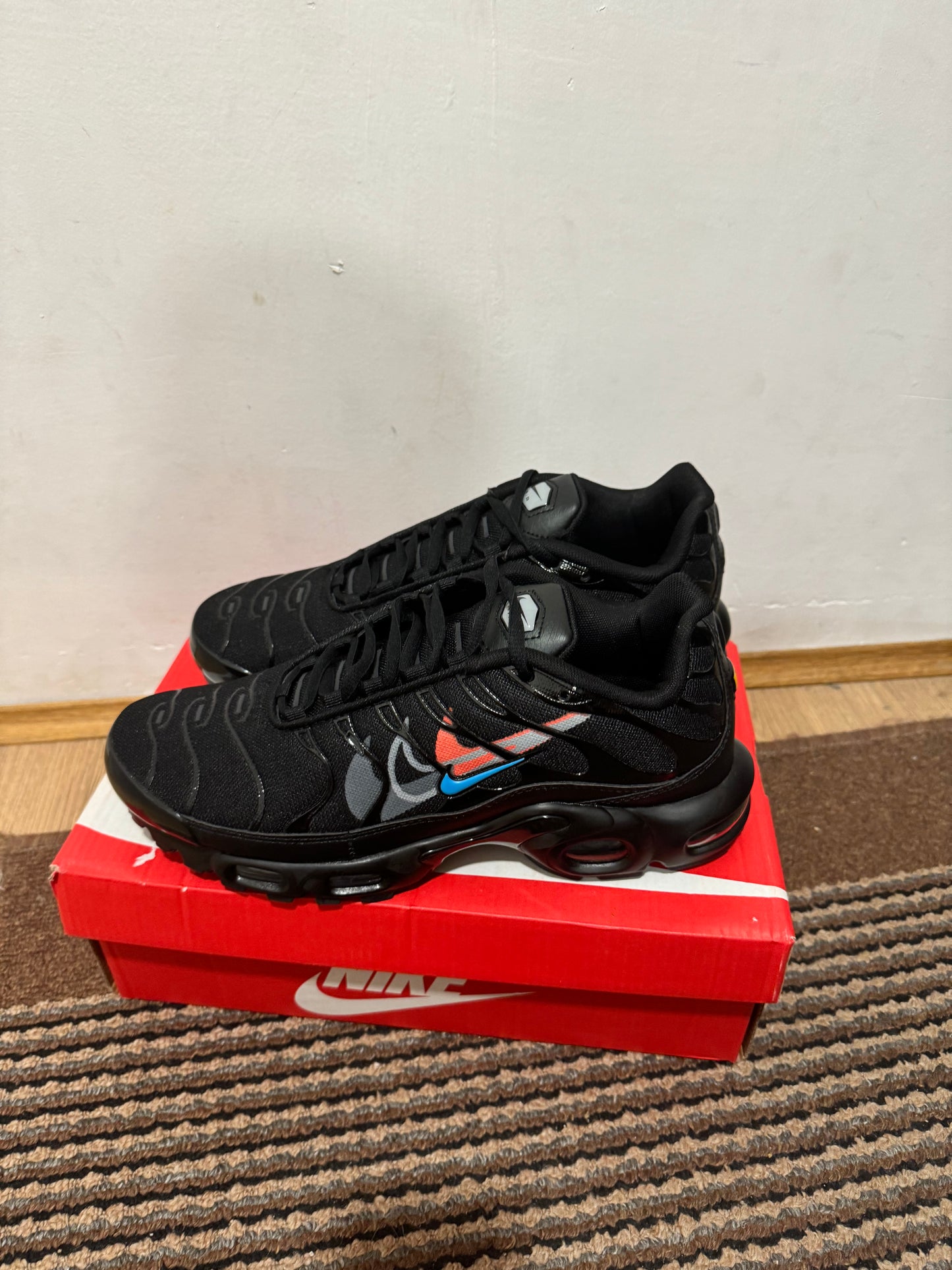 Nike Air max Plus Broj 43 (Odmah dostupno)