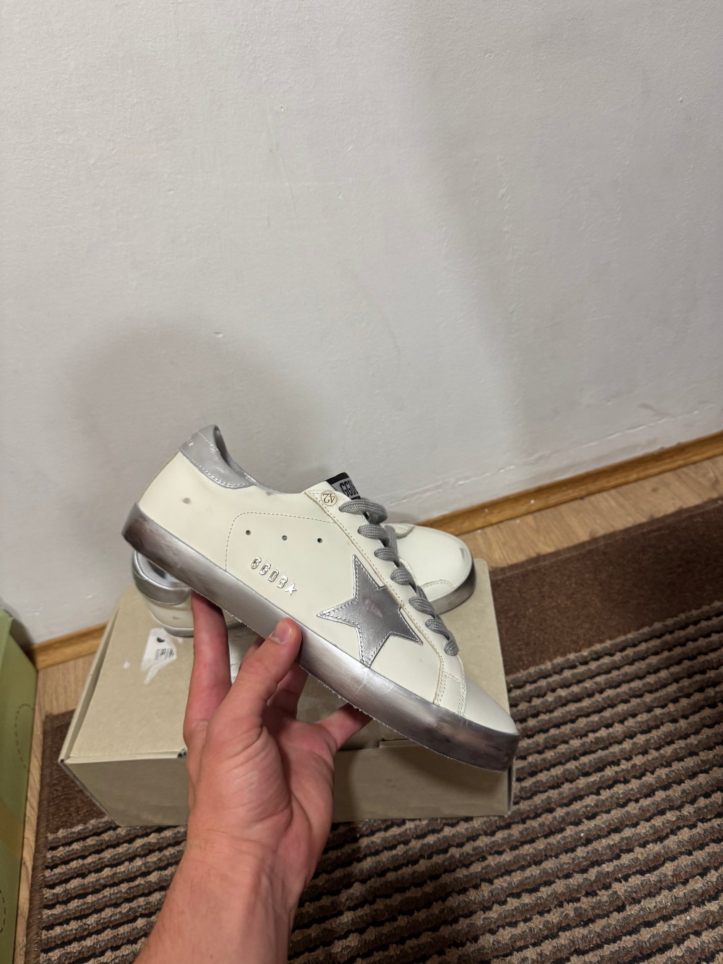 Golden Goose Broj 42(Odmah dostupno)