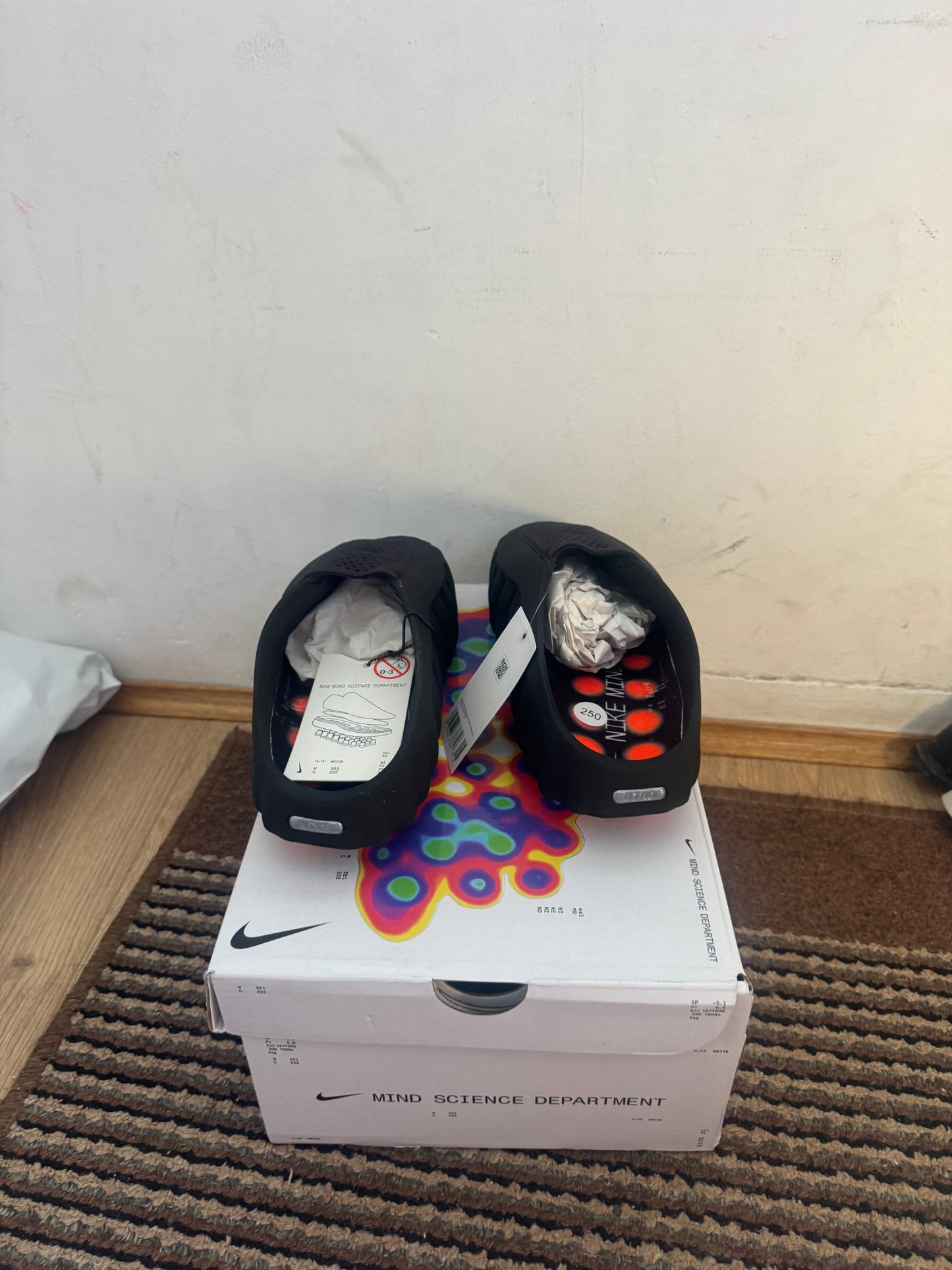 Nike Mind Broj 39(Odmah dostupno)
