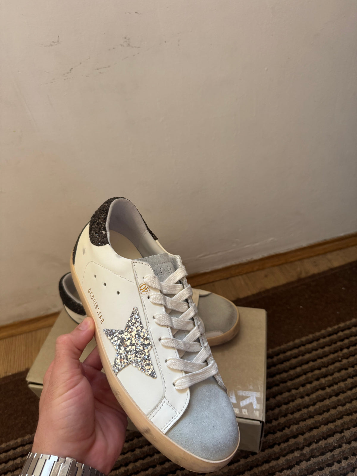 Golden Goose Broj 40(Odmah dostupno)