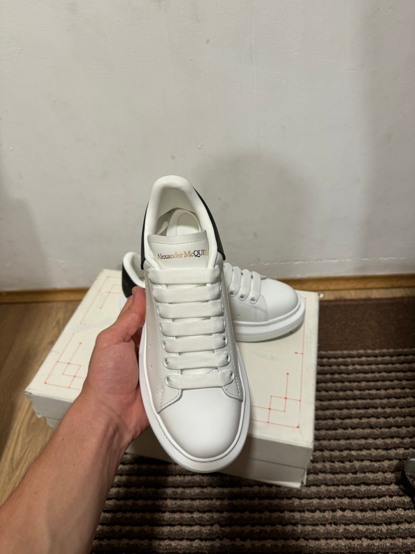 Alexander McQueen Broj 39(Odmah Dostupno)