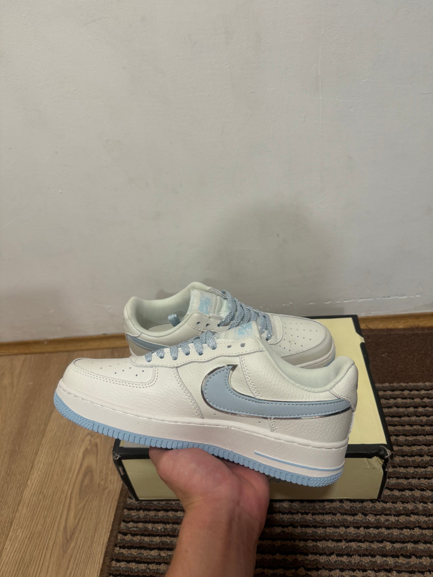 Nike Air Force Fresh Blue Broj 42.5, 43 (Odmah dostupno)