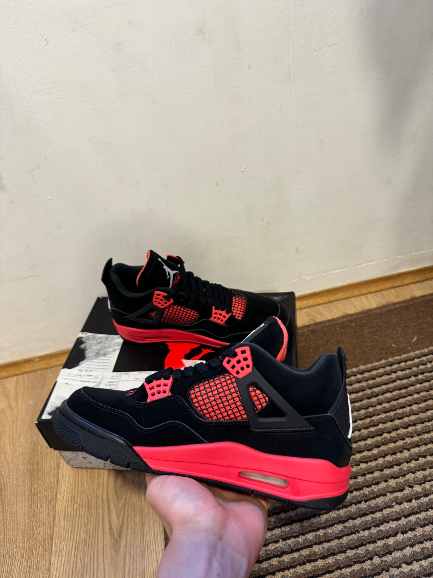 Jordan 4 Red Thubder Broj 41 (Odmah dostupno)