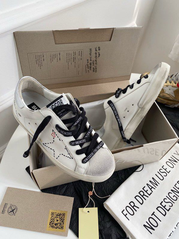 Golden Goose Art White