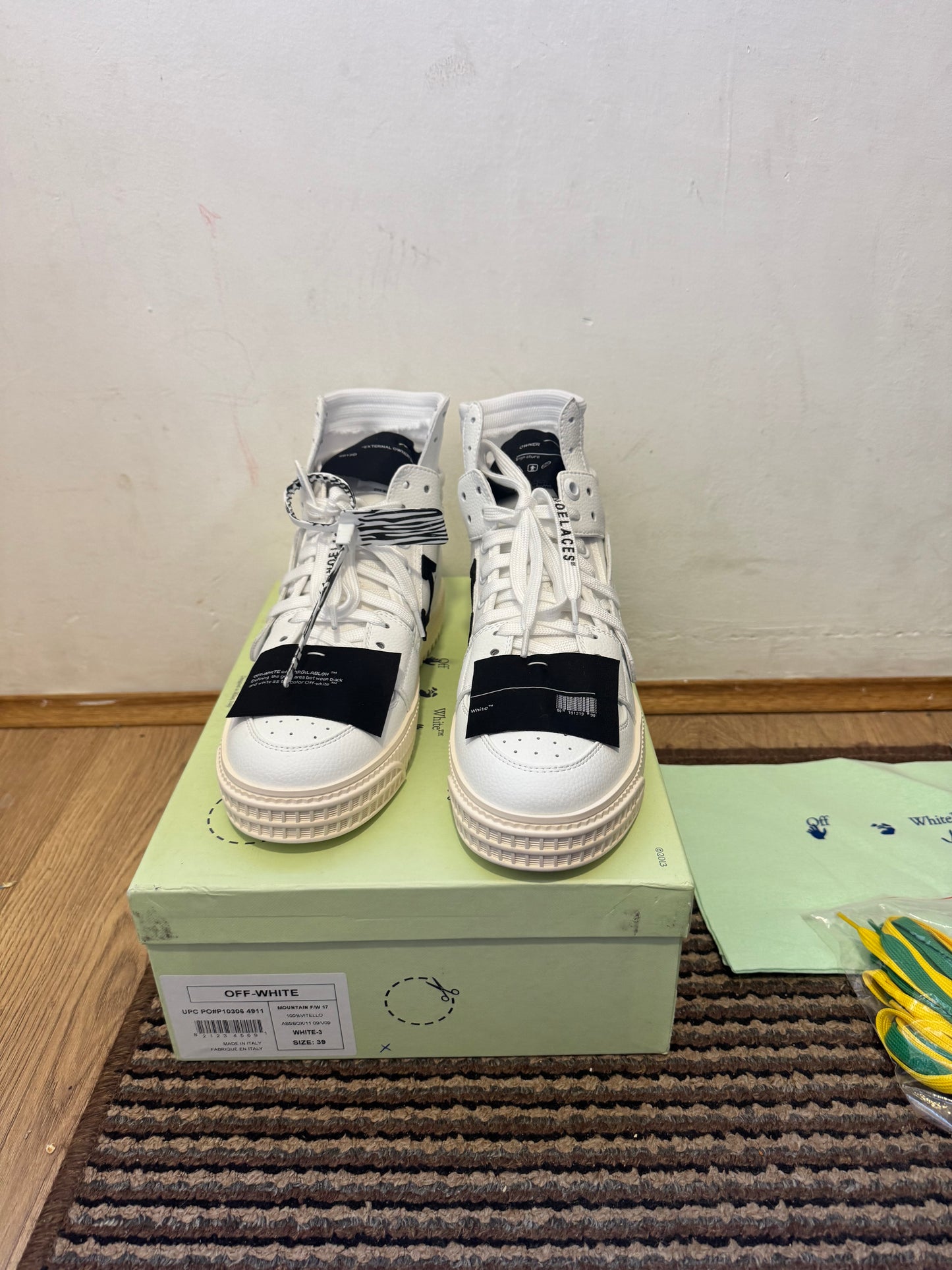 Off White Court Broj 39,46(Odmah dostupno)