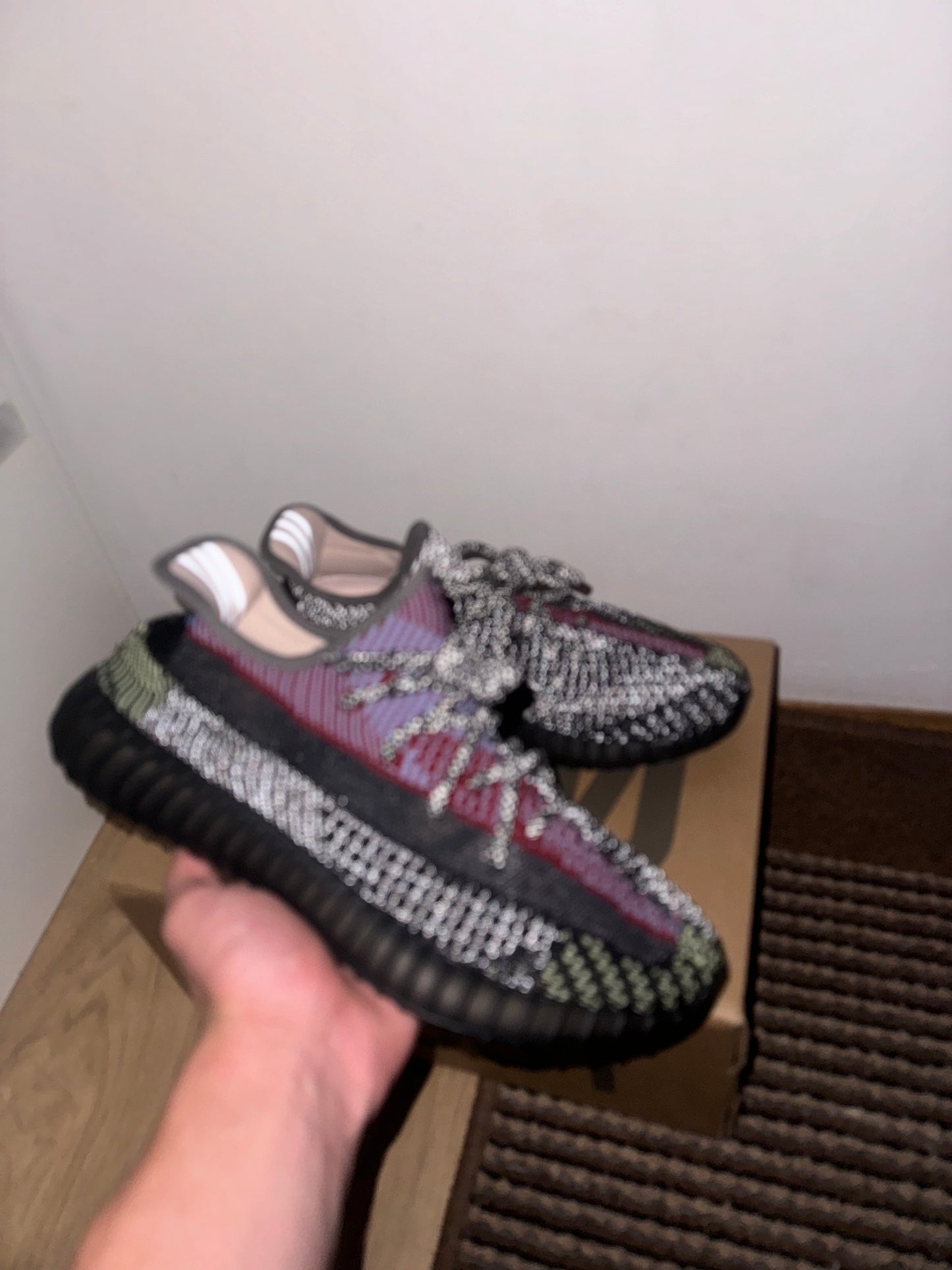 Yeezy 350 Yecheil Reflective Broj 43 (Odmah dostupno)