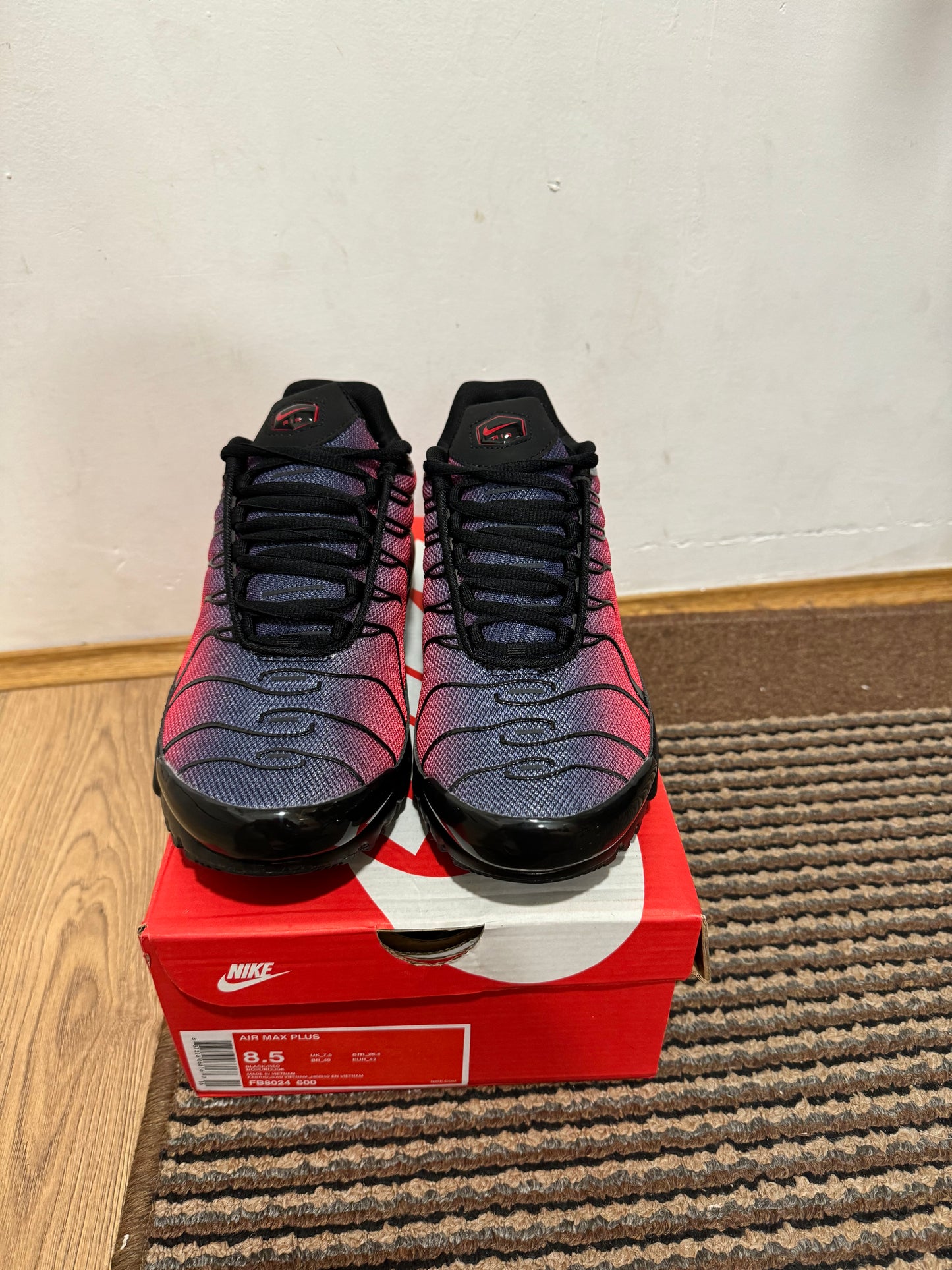 Nike Air max Plus Broj 42(Odmah dostupno)