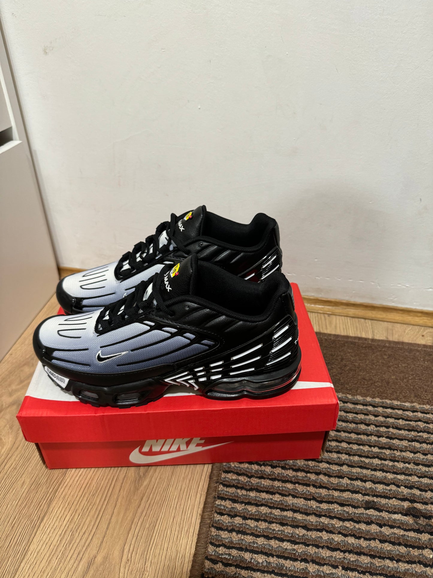 Nike Air max Plus 3 Broj 42 (Odmah dostupno)