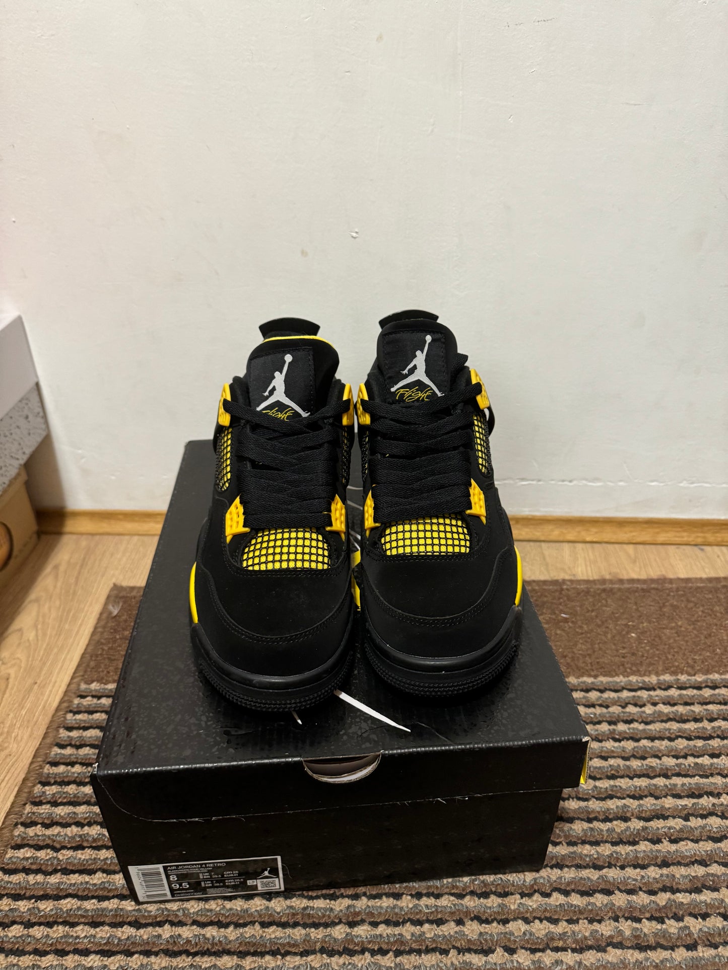 Jordan 4 Yellow Thunder Broj 41 (Odmah dostupno)