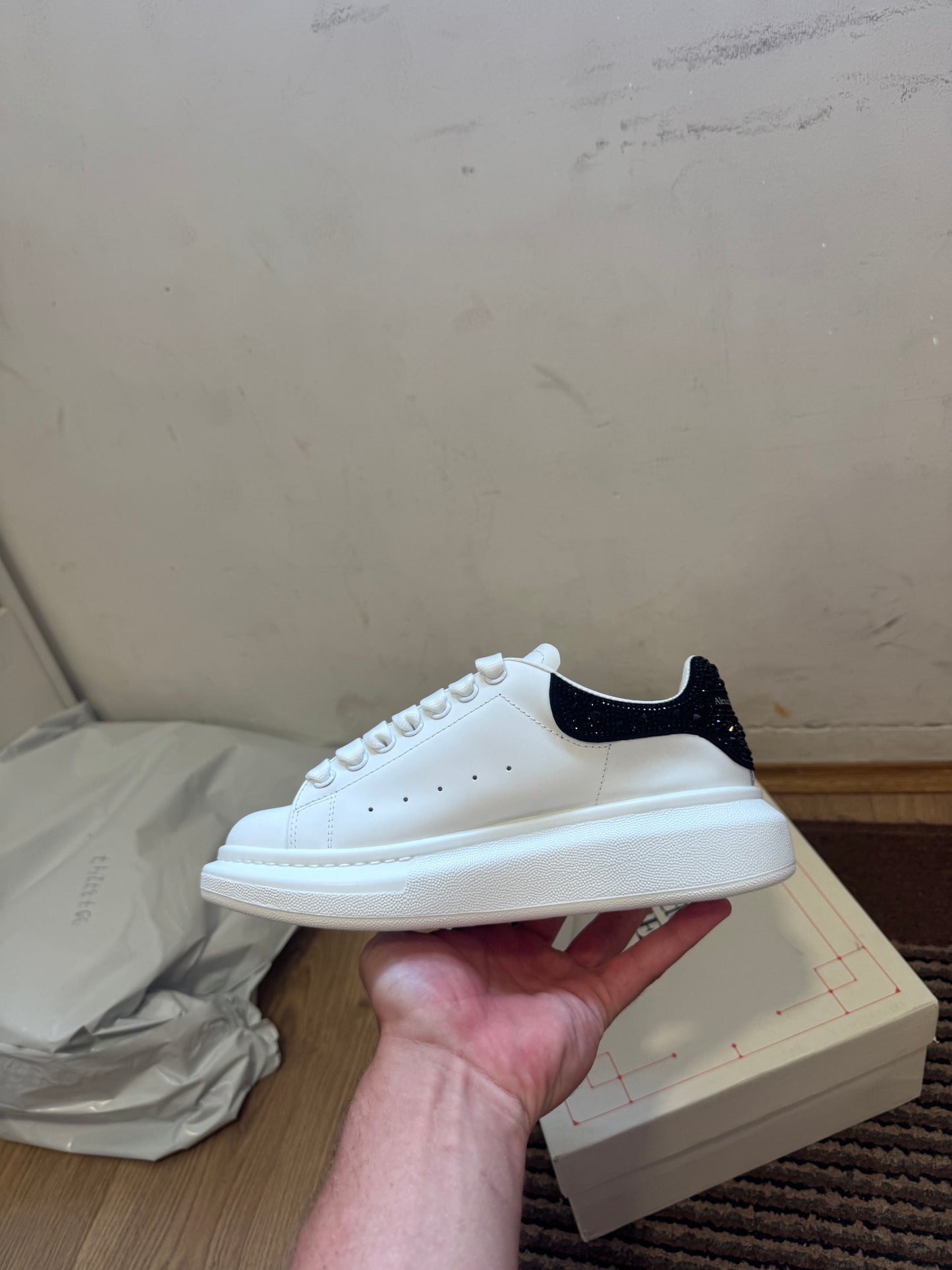 Alexander McQueen Broj 37(Odmah Dostupno)