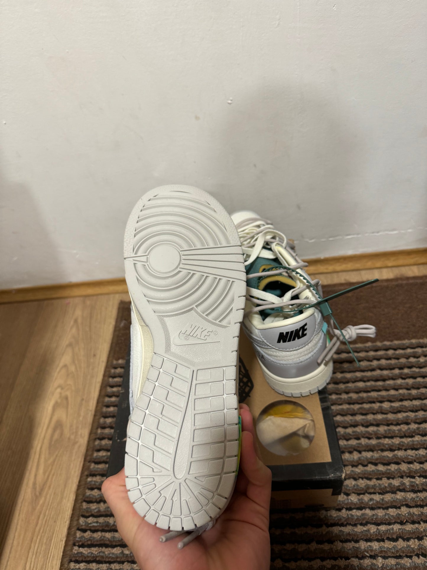 Off White dunk Lot 42 Broj 39, 43(Odmah dostupno)