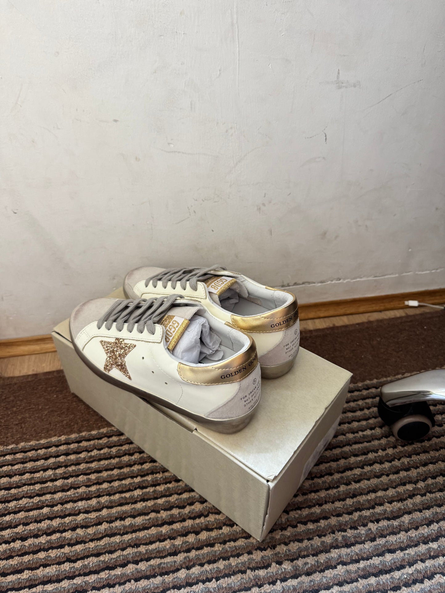 Golden Goose Broj 41(Odmah dostupno)